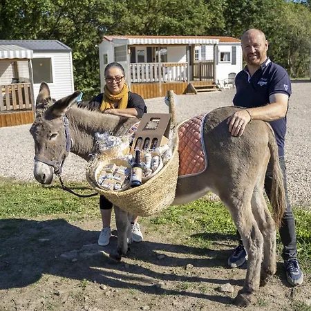 Campsite De La Ferme Aux Anesses, Mobil Caline